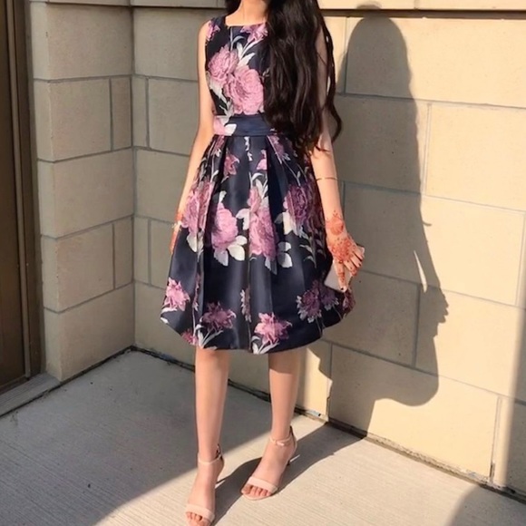 Graduation Dress Hudson Bay - Eliza J - Picture 3 of 3